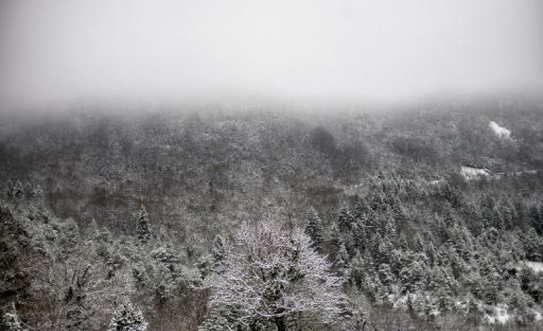 Toulouse (AFP). Vigilance neige-verglas dans le sud, un skieur tué par une avalanche