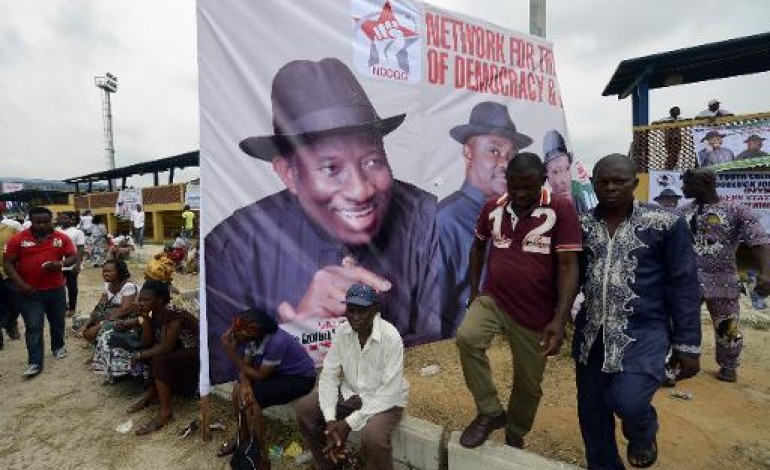 Kano (Nigeria) (AFP). Nigeria: le président échappe à un attentat, Boko Haram toujours plus menaçant 