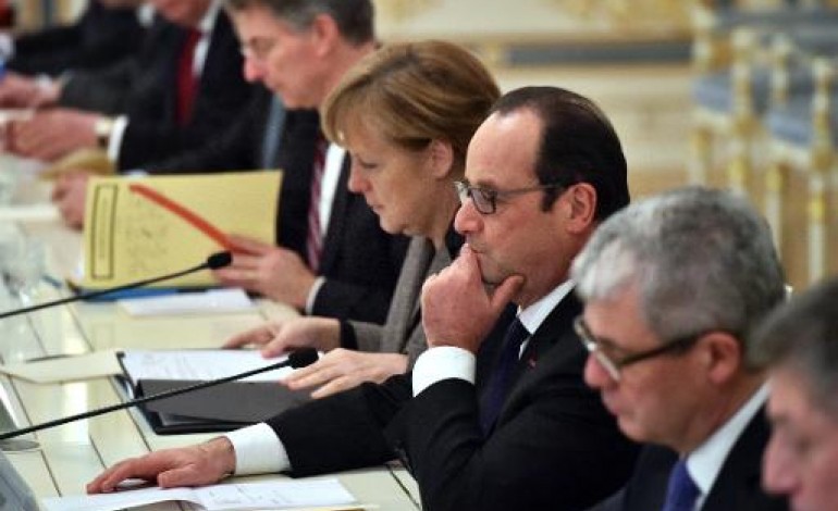 Moscou (AFP). Ukraine: Merkel et Hollande à Moscou pour convaincre Poutine de leur plan de paix