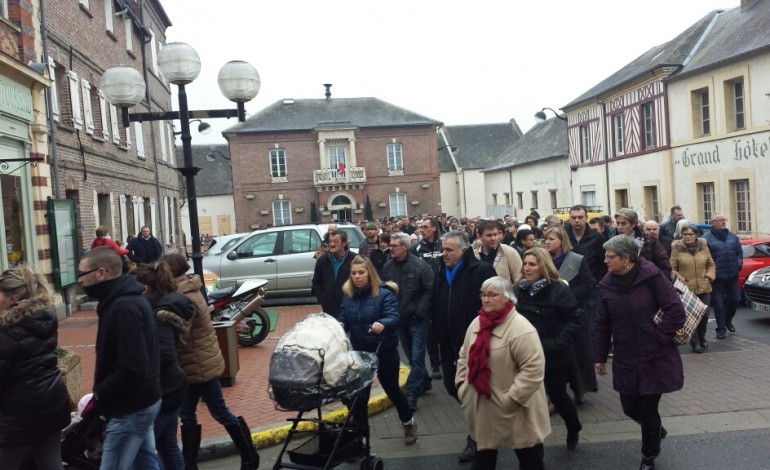 200 personnes pour une marche blanche à Livarot 