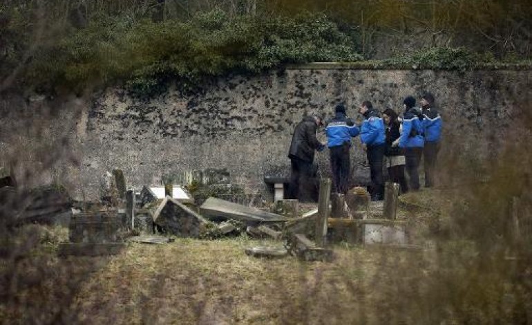 Sarre-Union (France) (AFP). Consternation à Sarre-Union après la profanation du cimetière juif