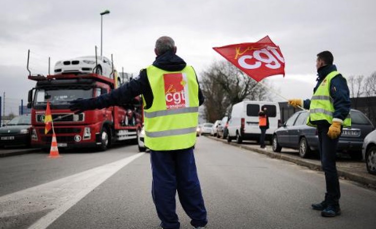 Paris (AFP). Révolution dans le transport: le Smic imposé aux routiers étrangers