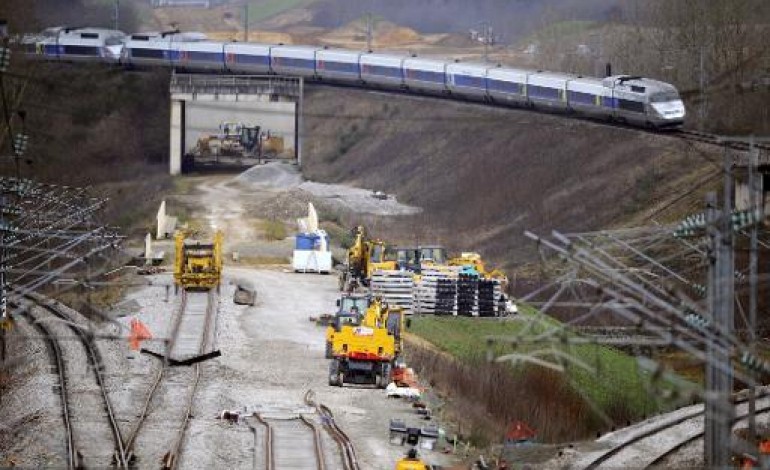 Paris (AFP). Les nouveaux chantiers ferroviaires différés, préférence à l'entretien du réseau