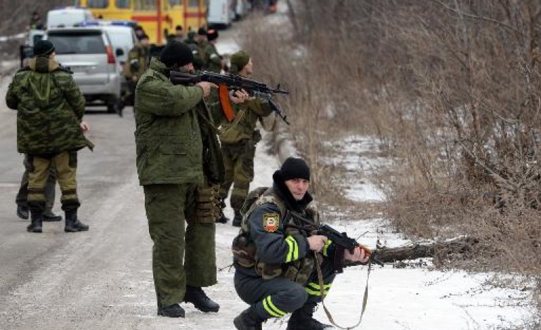 Kiev (AFP). Ukraine: Appels à respecter les accords de paix malgré la prise de Debaltseve