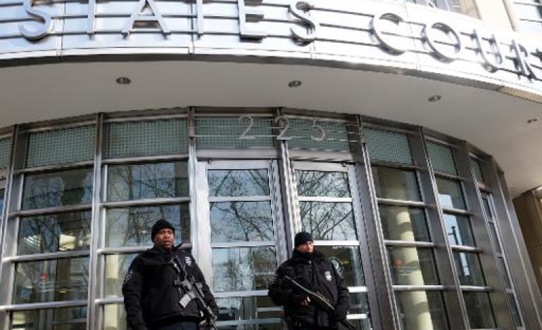 New York (AFP). Etats-Unis: trois hommes accusés de soutenir l'EI arrêtés