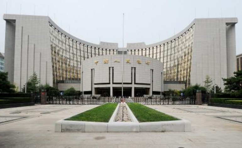 Pékin (AFP). La Chine réduit ses taux d'intérêt de 0,25 point (banque centrale)