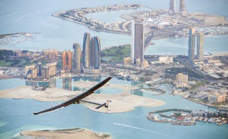 Abou Dhabi (AFP). Solar Impulse 2: derniers préparatifs à Abou Dhabi avant un tour du monde