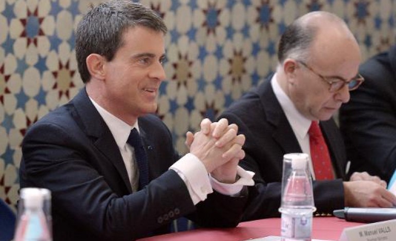 Strasbourg (AFP). Valls dénonce l'extrémisme islamiste et l'extrême droite