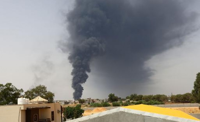 Benghazi (Libye) (AFP). Libye: des extrémistes s'emparent de deux champs pétroliers