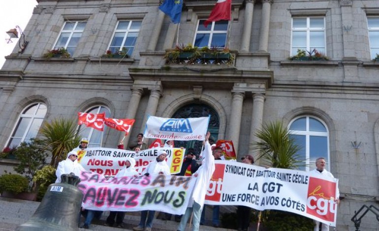 Abattoirs AIM  : Villeudieu-les-Poêles solidaire, ville morte et 1 200 manifestants