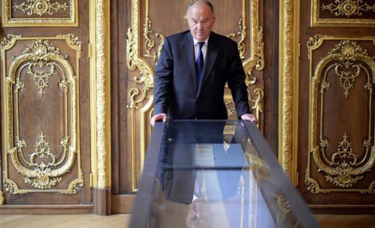 Paris (AFP). Il proposait d'épargner sur des manuscrits: le patron d'Aristophil mis en examen
