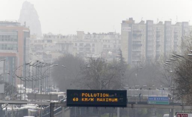 Bruxelles (AFP). Climat: l'UE s'engage à réduire ses émissions de 40% 