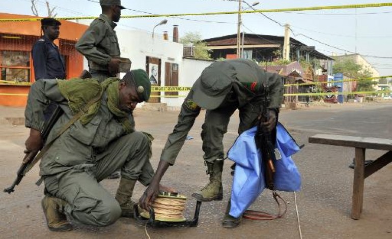 Bamako (AFP). Nord du Mali: deux poseurs de bombes présumés lynchés à mort et brûlés 