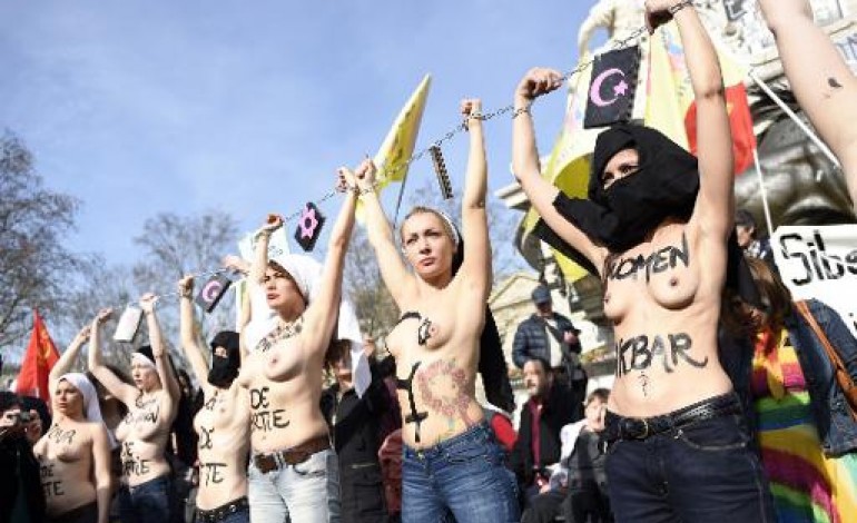 Paris (AFP). Manifestations en France pour défendre le droit des femmes