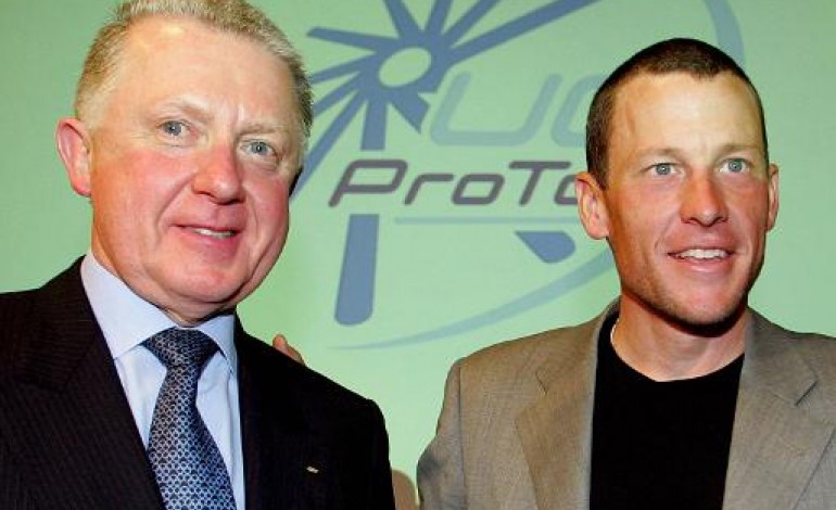 Paris (AFP). Dopage: traitement de faveur de l'UCI pour Armstrong, selon un rapport