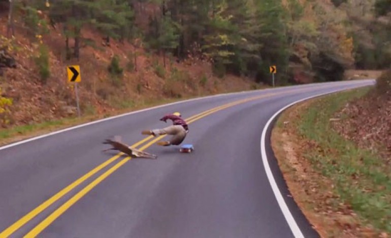 Accident en Longboard : un rider percute un cerf à 65 km/h !