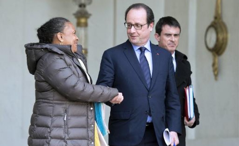 Paris (AFP). Attaque contre Taubira: Indignation et colère au sommet de l'Etat