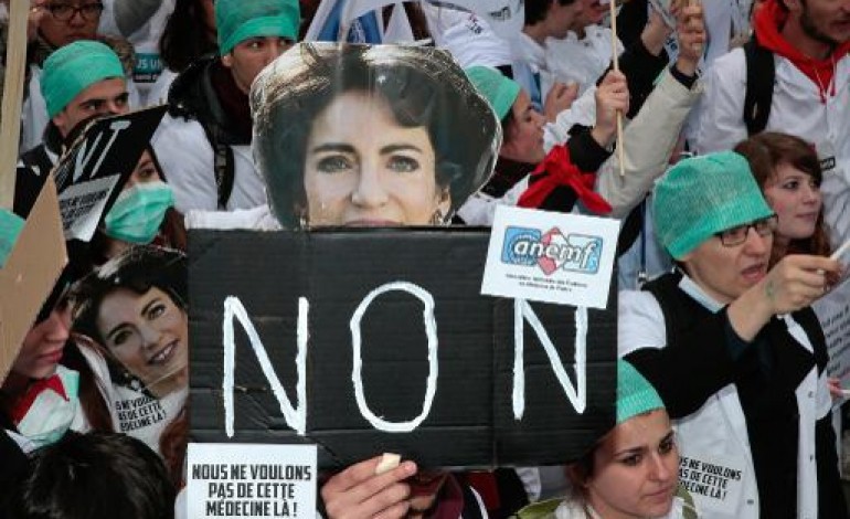 Paris (AFP). Projet de loi santé: après la rue, la bataille commence au Parlement