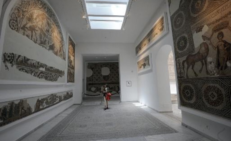 Tunis (AFP). Tunisie: le musée du Bardo attaqué, une touriste blessée 