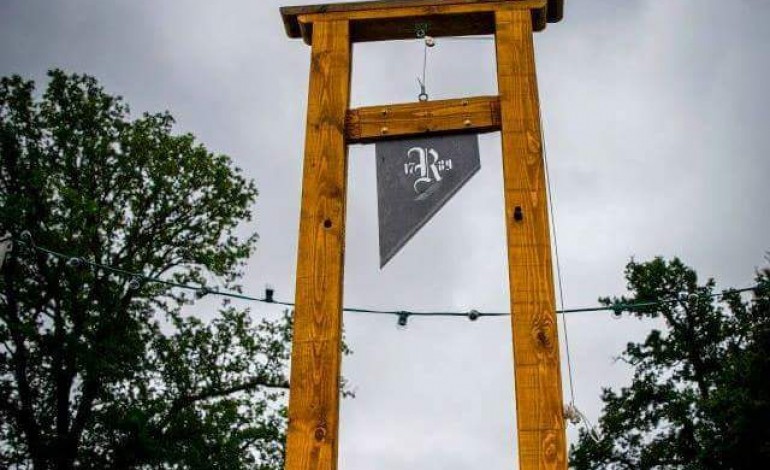 L'incroyable emballement médiatique autour d'une guillotine dans l'Orne