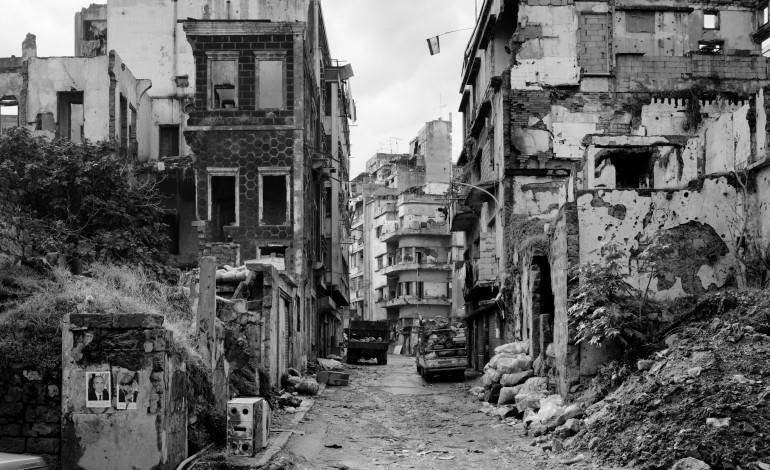 Jumièges : Gabriele Basilico lit dans les ruines