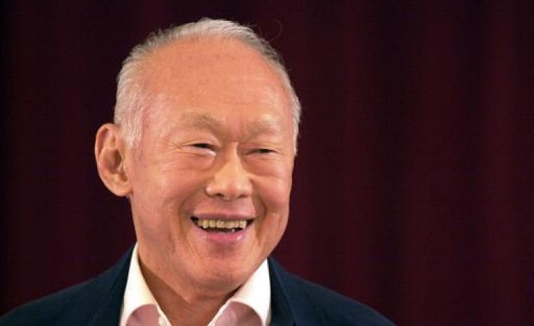 Singapour (AFP). Singapour: l'ex-Premier ministre Lee Kuan Yew est mort 