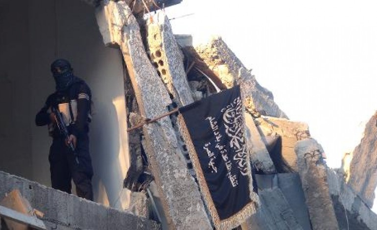Beyrouth (AFP). Syrie: Al-Qaïda aux portes d'Idleb, les combats font rage 