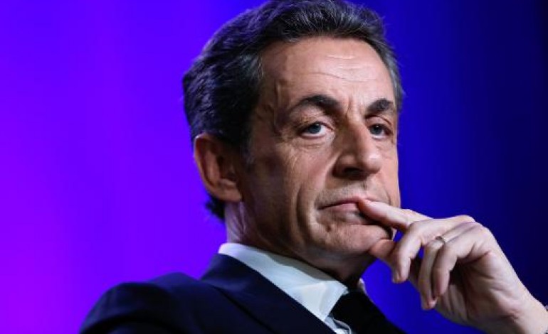 Paris (AFP). Départementales: 53% de Français désapprouve le ni-ni de Sarkozy 