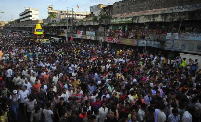 Dacca (AFP). Bangladesh: au moins 10 pèlerins meurent dans une bousculade