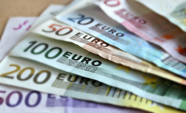 Rouen : ils bloquent l'argent à la sortie des distributeurs de billets