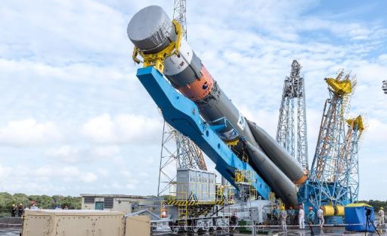 Paris (AFP). Une fusée Soyouz a décollé de Guyane avec deux nouveaux satellites Galileo
