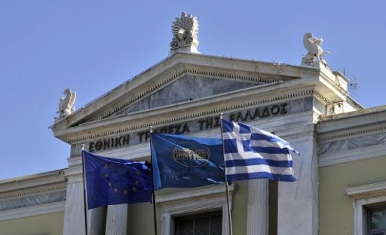 Washington (AFP). Fitch abaisse la note de la Grèce, en raison de risques élevés sur la dette