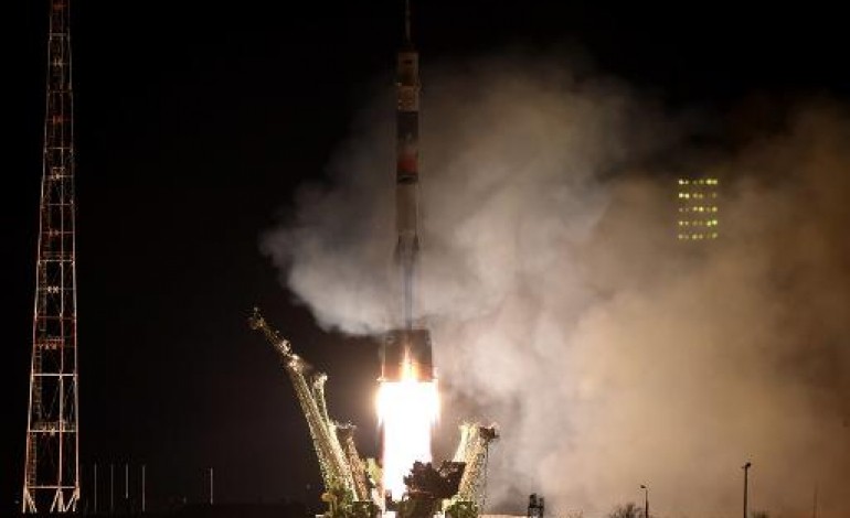 BAIKONOUR (Kazakhstan) (AFP). Le vaisseau russe Soyouz est arrivé à la Station spatiale