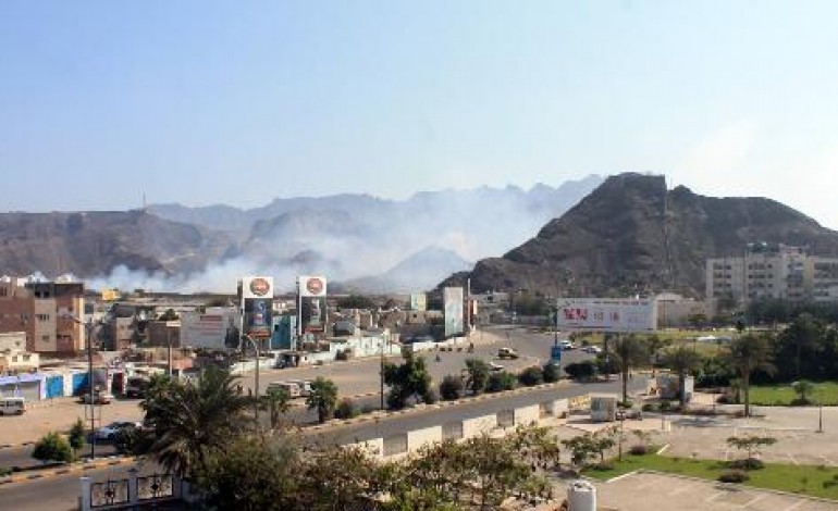 Aden (AFP). Yémen: 70 morts, dont neuf dans un dépôt d'armes à Aden