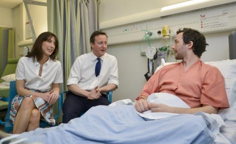 Manchester (Royaume-Uni) (AFP). Grande-Bretagne: Cameron insiste sur la santé pour lancer sa campagne 