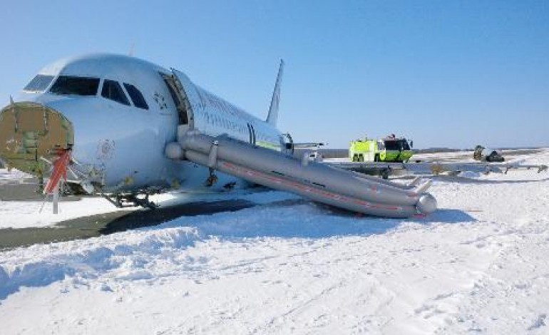 Halifax (Canada) (AFP). Canada: catastrophe aérienne évitée de justesse en pleine tempête de neige