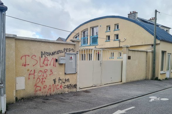 [Photos] Cherbourg. La mosquée victime de nouveaux tags islamophobes