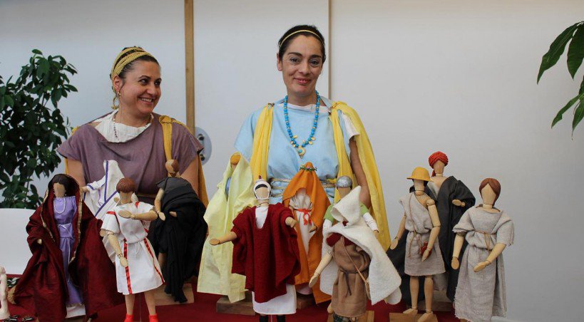Les différents costumes en fonction de l'appartenance sociale au 1e siècle après J.C. - Elodie Laval