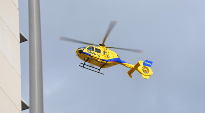 Le Samu 76, basé au CHU de Rouen dispose d'une quinzaine de véhicules d'urgences et d'un hélicoptère. - L.Picard / Tendance Ouest