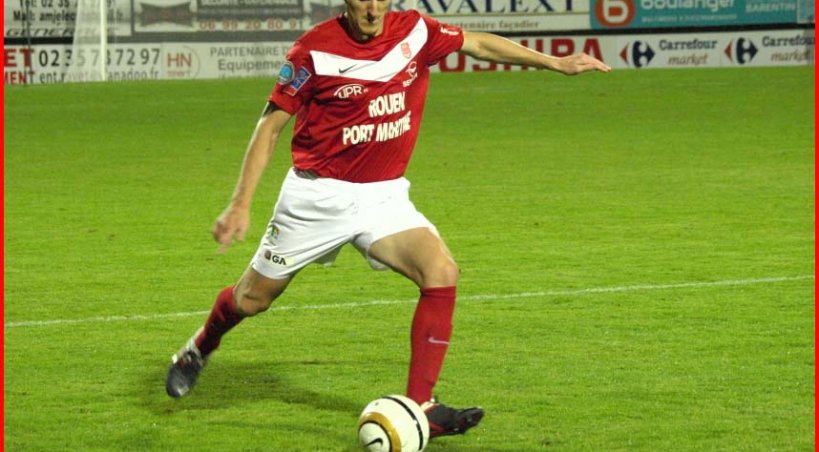 Michel Rodriguez a terminé sa carrière au FC Rouen. - b.Morvan