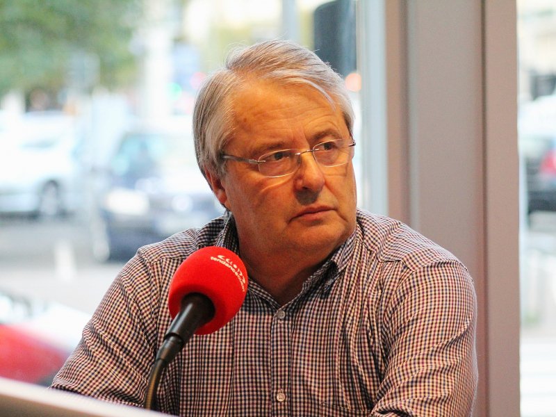 Didier Roche, directeur de Guy Hoquet Caen, a pu poser des questions au candidat Fillon. - Tendance Ouest