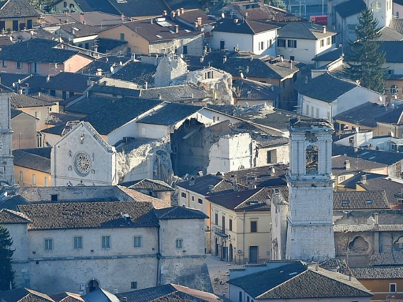 Le village de Norcia dans le centre de l'Italie, touché par un séisme qui a détruit la basilique de Saint Bénédicte, le 31 octobre 2016 - ALBERTO PIZZOLI [AFP]