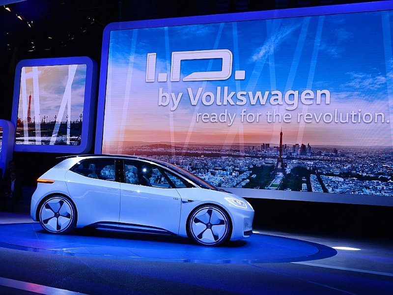 Présentation du concept I.D. de Volkswagen, au mondial de l'Automobile à Paris, le 29 septembre 2016 - ERIC PIERMONT [AFP/Archives]