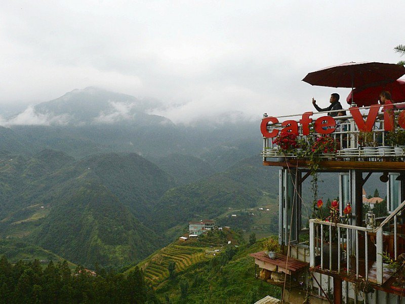 Us café au sommet du mont Fansipan, le point culminant des "Alpes du Tonkin" dans le nord du Vietnam, le 1er octobre 2016 - HOANG DINH NAM [AFP]