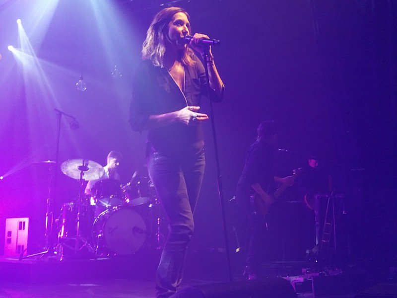 Zazie lors de son concert à Saint-Lô (Manche), jeudi 10 novembre 2016. - Tendance Ouest