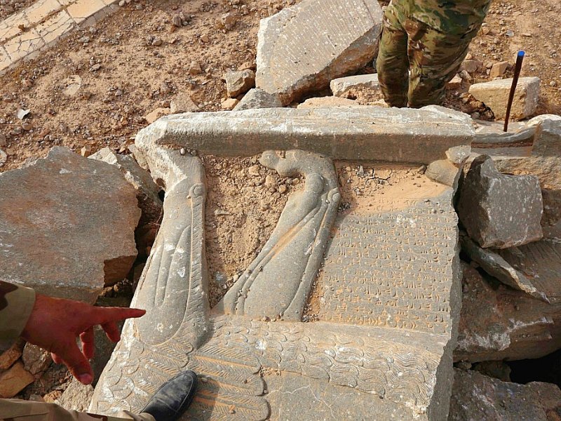 Un bas-relief détruit par l'EI dans la cité antique de Nimrod - SAFIN HAMED [AFP]