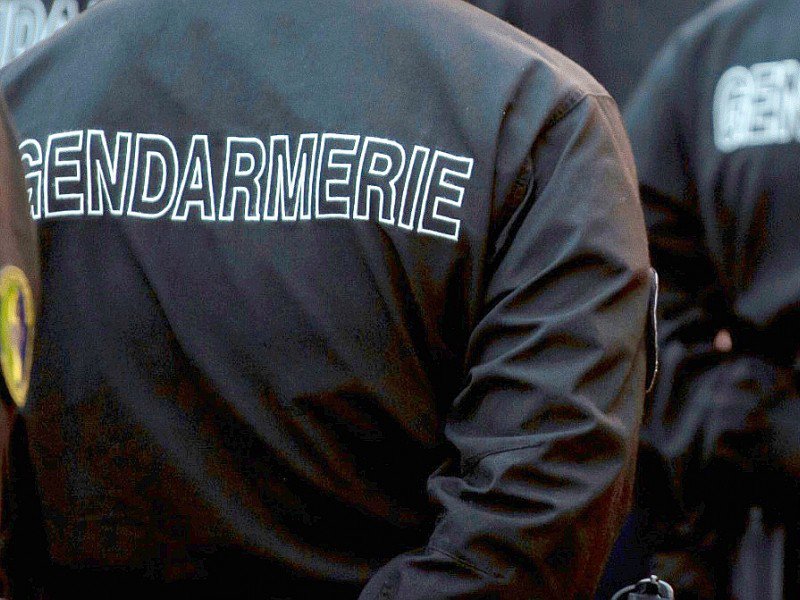 Des échauffourées ont éclaté mercredi soir à Beaumont-sur-Oise (Val-d'Oise), quelques heures après le placement en détention provisoire de deux frères d'Adama Traoré, mort en juillet lors de son interpellation - PHILIPPE HUGUEN [AFP/Archives]