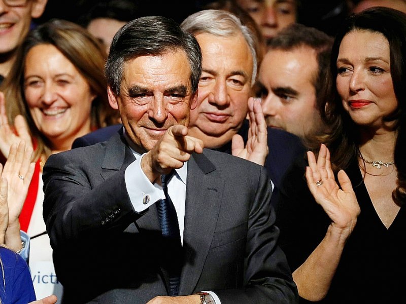 François Fillon lors d'un meeting le 25 novembre 2016 à Paris - Thomas SAMSON [AFP]