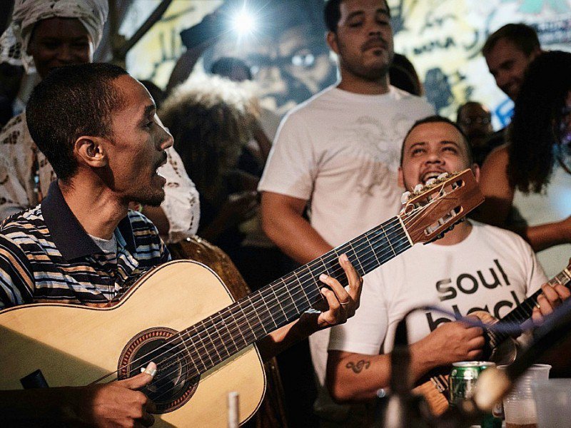 Un concert à Pedra do Sal, berceau de la samba, à Rio de Janeiro, le 21 novembre 2016 - YASUYOSHI CHIBA [AFP]