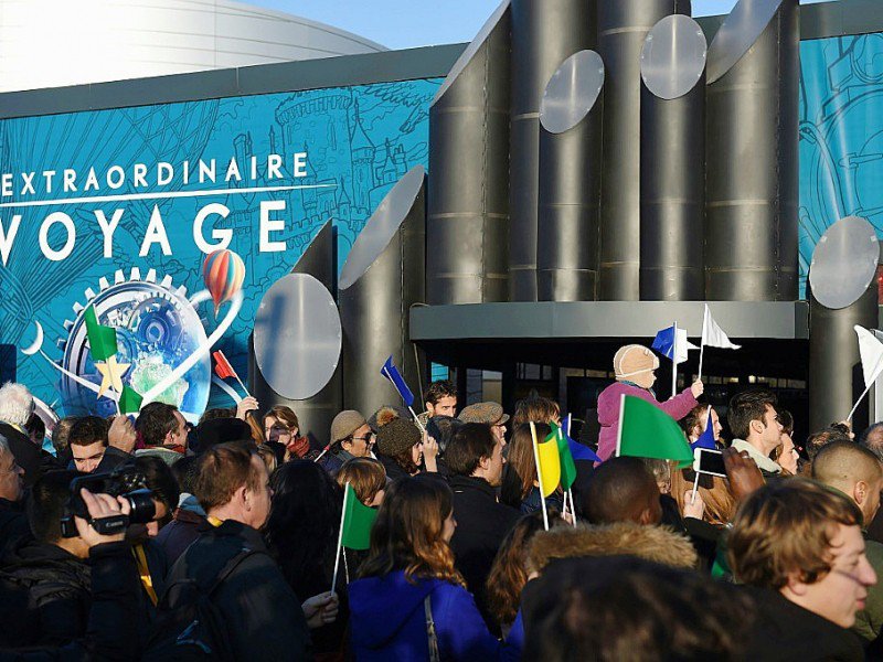 Des visiteurs du Futuroscope à Chasseneuil-du-Poitou, en France, le 10 décembre 2016 - GUILLAUME SOUVANT [AFP/Archives]